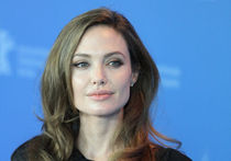 Анджелине Джоли удалили обе груди