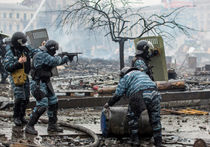 Снайпер на Майдане расстрелял 20 милиционеров