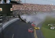 Жуткая авария на автогонках NASCAR в США. ВИДЕО