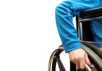 Бесплатной реабилитацией детей-инвалидов займутся в Рошале 
