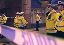 Полицейский вертолет рухнул на шотландский паб