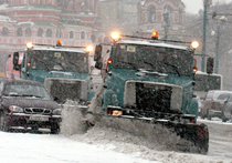 Москва встретила пробки со снегом