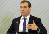 Медведев встревожен. Аномальная жара в России губит урожай