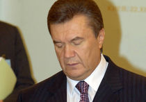 В главу администрации Януковича стреляли