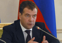 Медведев о Pussy Riot: "Посидели и хватит"