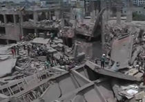 При обрушении дома в Бангладеш погибли 87 человек