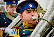 Военные оркестры выступят на Красной Площади