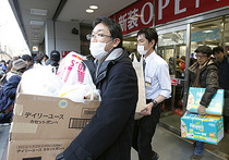 Спецкор "МК" в Японии: "В магазинах нет ничего!"