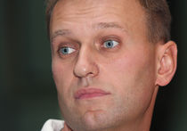 СК считает, что Навальный получил статус адвоката незаконно