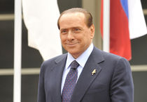 На парламентских выборах в Италии против Берлускони выступил комик