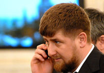 Кадыров, который не рекомендует чиновникам посещать Запад, постоянно ездит на Восток 
