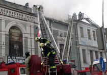 Ущерб от пожара в театре "Школа современной пьесы" определит комиссия