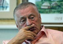 Депутаты живут по "поддельным" паспортам