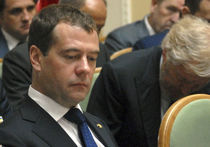 Эксперты «МК» о банковских идеях Дмитрия Медведева: в России страшно хранить свои деньги