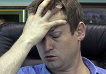 На Развозжаеве и шапка горит