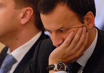 Дворкович предрек негативные последствия обвинительного приговора по делу ЮКОСа