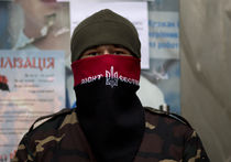 Украинская милиция готова сражаться только с бабульками и «партизанами», радикалов пока трогать боится