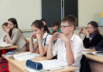 Московских учителей лишают "лужковских" надбавок