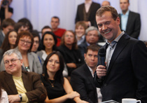 Дмитрий Медведев: “Не отдам власть!”