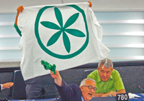 Осуждаю, но поддерживаю