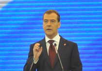 Медведев дал 3 млрд. рублей на «кнопки для судей»