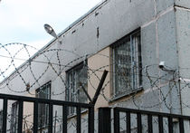 Прогулочные дворики заключенных запретят оборудовать стеклопактеами