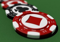 Разносчик проиграл чужие пенсии в покер