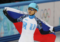Российский шорт-трекист Виктор Ан стал трехкратным олимпийским чемпионом Сочи