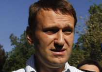 «Единая Россия» сдала за Навального две подписи