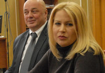 Евгения Васильева написала новые стихи в связи с допросом Сердюкова