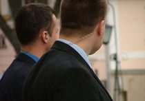 Американский дипломат-сотрудник ЦРУ задержан в Москве с поличным и в парике