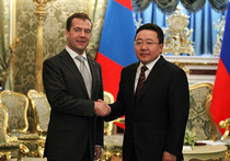 Медведев помог монголам решить топливный кризис