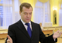 Медведев не понял, зачем миловать тех, кто об этом не просит