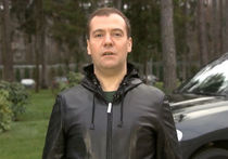 Медведев рассказал, как обеспечить безопасность на дорогах. ВИДЕО