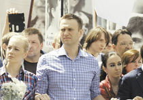 Навальный стал идолом столичной оппозиции?