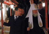 Медведев побывал в Иерусалиме, не выезжая из России