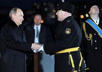 Путин наградил орденом корабль за поимку сомалийских пиратов