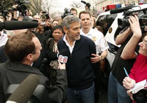 Джорджа Клуни арестовали за участие в акции протеста