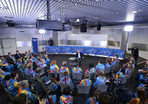 Путин в Сочи прокомментировал версию о «гей-расцветке» олимпийской формы