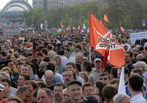 "Марш миллионов" парализует работу транспорта в центре столицы