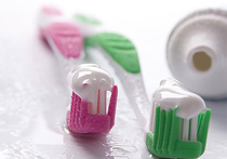 Зубы защитят микробы