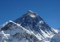Альпинист-рекордсмен погиб на Эвересте