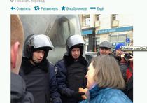 Замгоссекретаря США раздала митингующим на Майдане хлеб и печенье