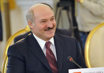 Лукашенко переплюнул Путина — поймал сома на 57кг