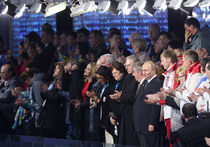 Закрытие Олимпиады: овации Ану, возвращение Плющенко и шампанское от Путина