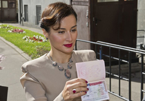 Тина Канделаки первой получила новую американскую визу