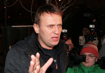 В квартире Навального идет обыск. ВИДЕО