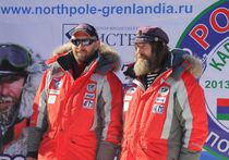 Федор Конюхов поднял флаг "МК на Северном полюсе