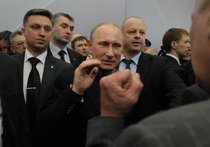 Путина не свергнут. Так же, как и Саакашвили