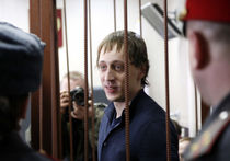 Павел Дмитриченко встретил приговор улыбкой